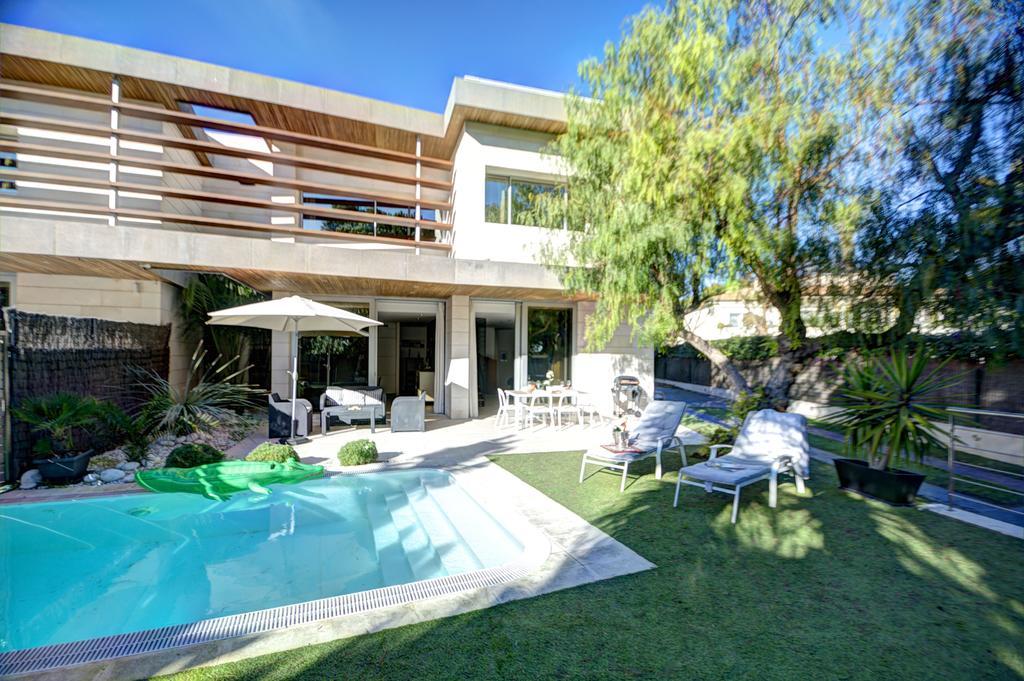 Villa Tarantino Sitges Eksteriør billede